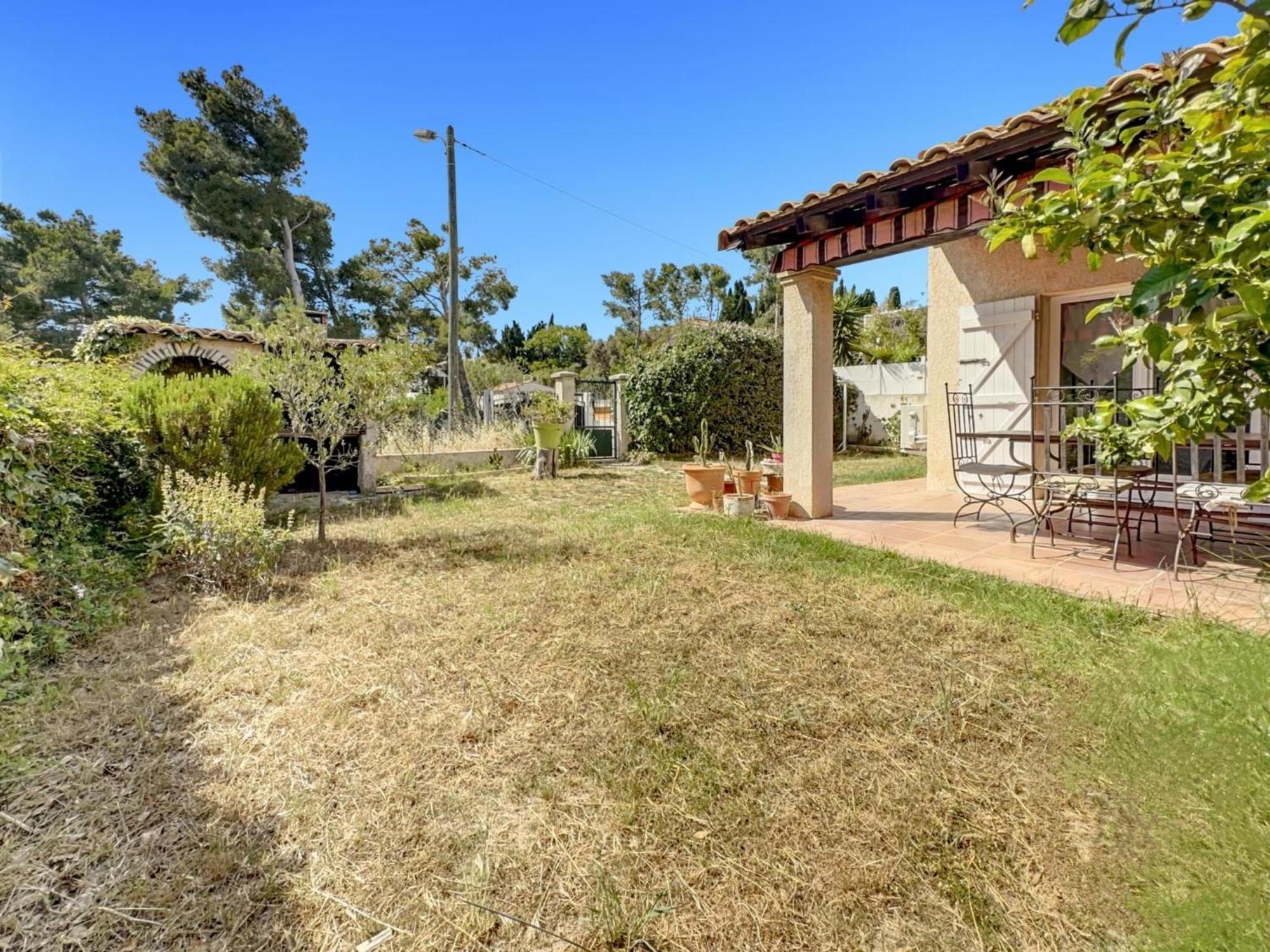 Maisonnette Au Calme Avec Climatisation Parking Jardin Cadre Campagne Plages A Pieds Bandol Extérieur photo