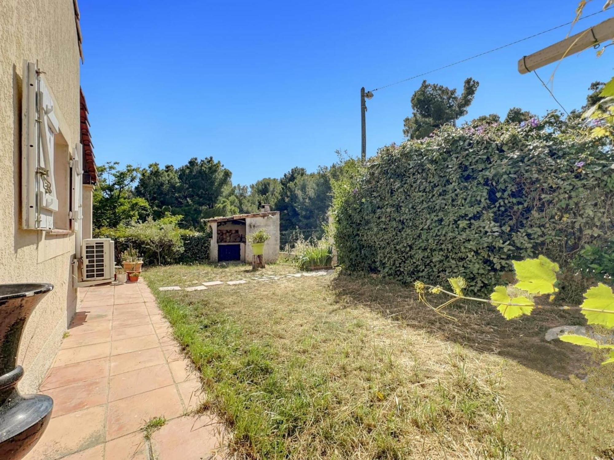 Maisonnette Au Calme Avec Climatisation Parking Jardin Cadre Campagne Plages A Pieds Bandol Extérieur photo