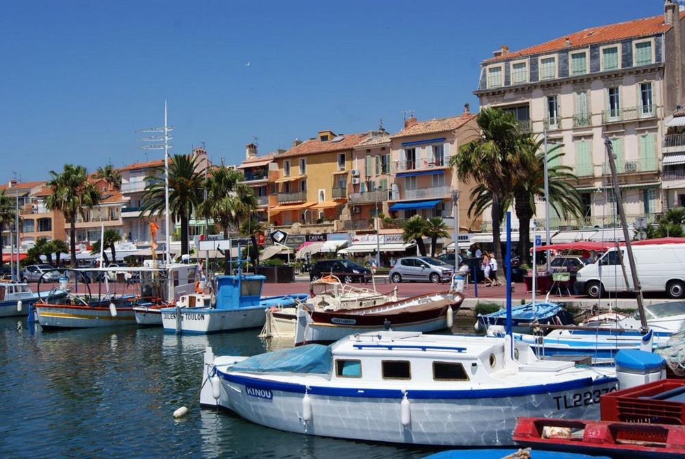 Maisonnette Au Calme Avec Climatisation Parking Jardin Cadre Campagne Plages A Pieds Bandol Extérieur photo