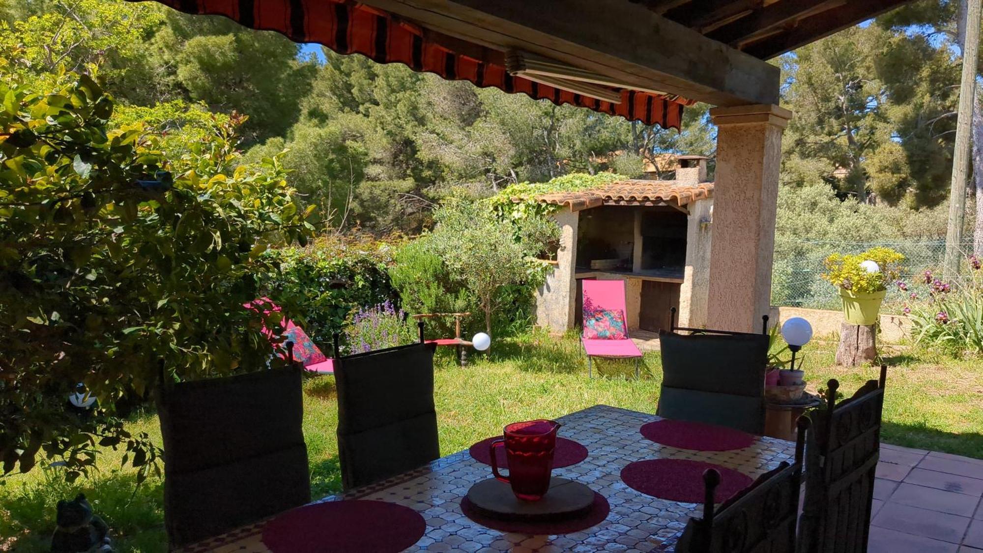 Maisonnette Au Calme Avec Climatisation Parking Jardin Cadre Campagne Plages A Pieds Bandol Extérieur photo